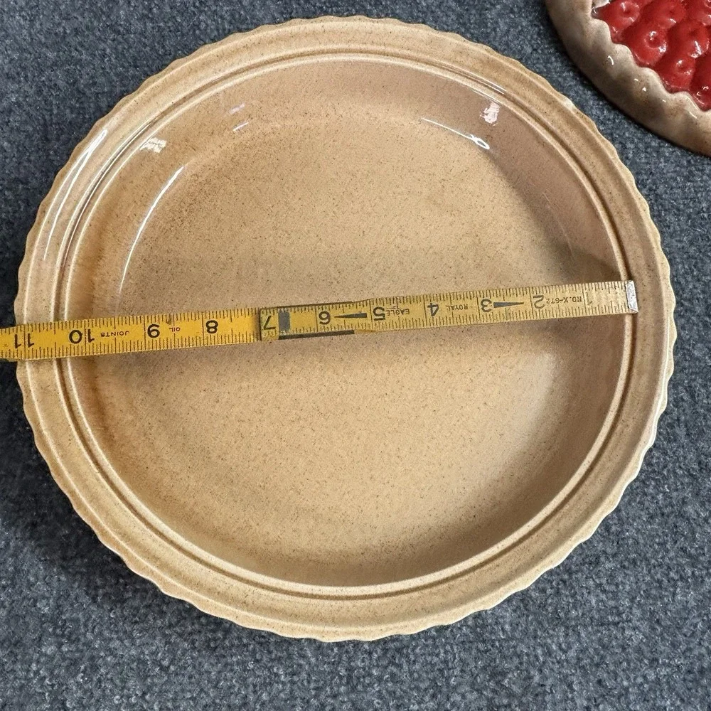 Cherry Pie Dish W/Lid  11